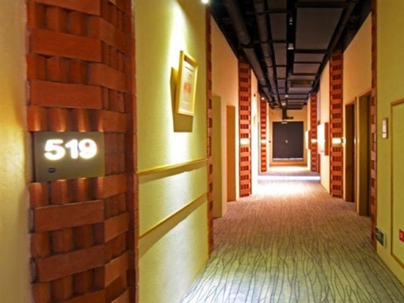 Ramada Encore By Wyndham Shanghai Pudong Airport Extérieur photo