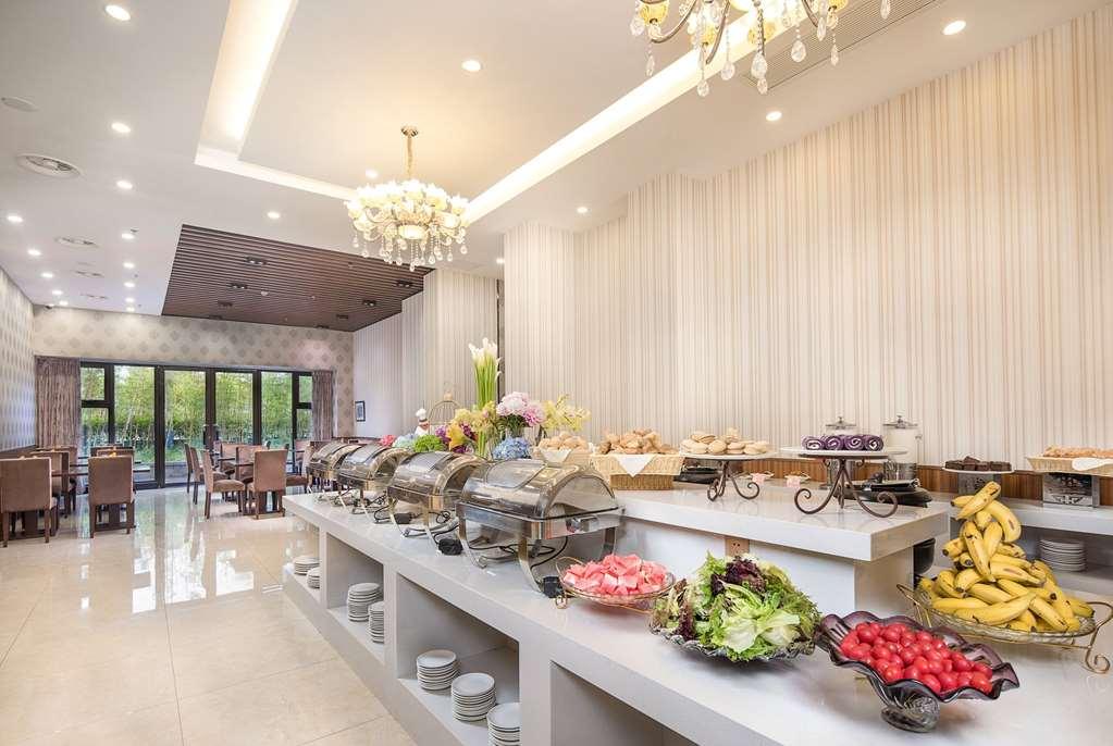 Ramada Encore By Wyndham Shanghai Pudong Airport Restaurant photo