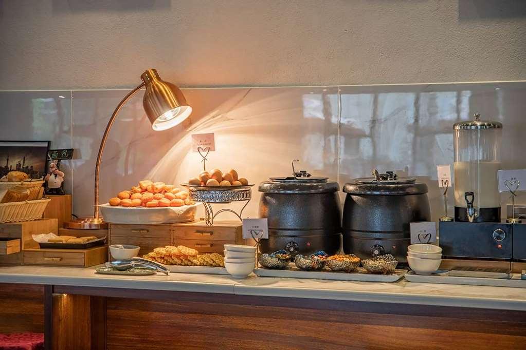 Ramada Encore By Wyndham Shanghai Pudong Airport Restaurant photo